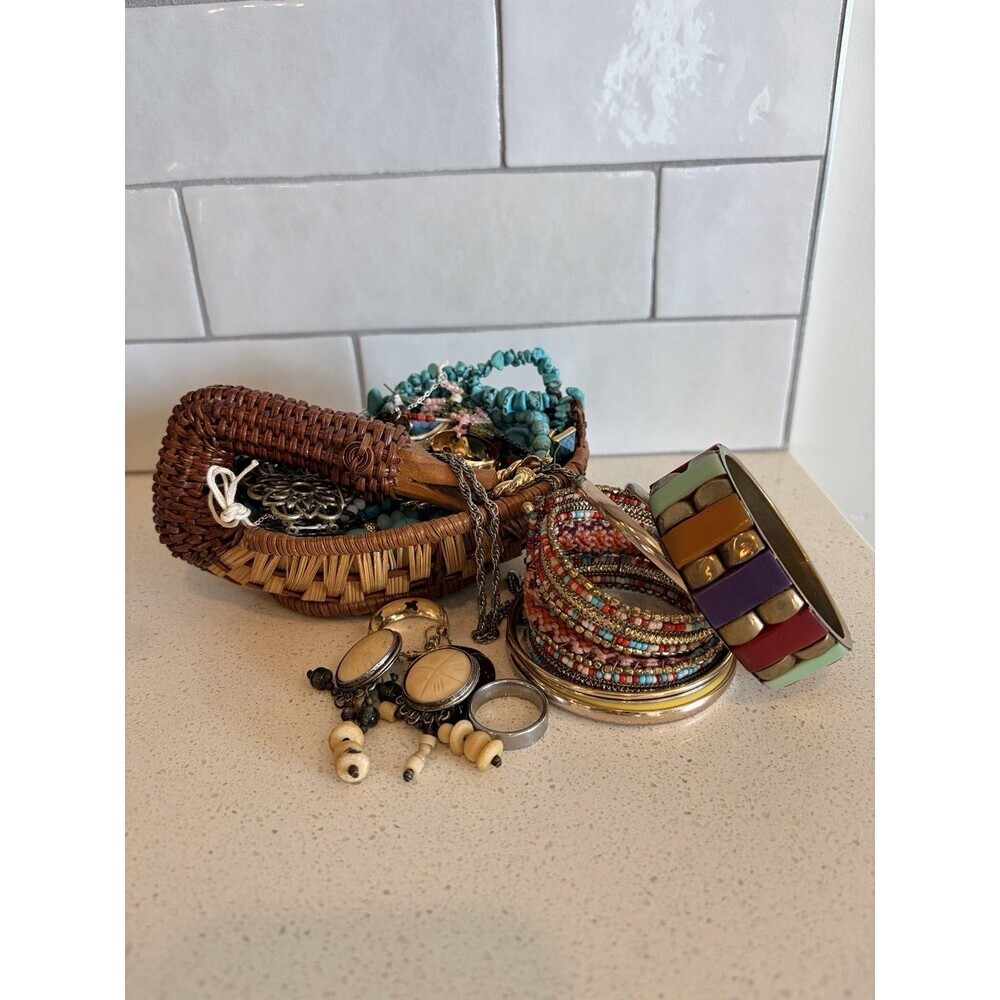 VTG Native Boho Mystery Jewelry Jar In Rattan Basket Turquoise Silver Tone Bead